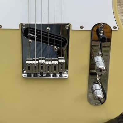 Squier by Fender Standard Series Telecaster 2006 - Vintage Blonde upgraded with Dimarzio pickups, 5 way ‘Bill Lawrence’ wiring and series/parallel switch image 3