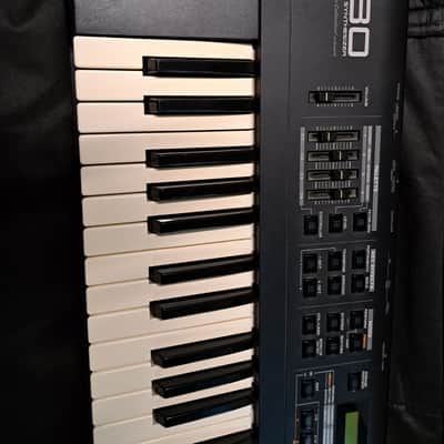 Roland XP-30 61-Key 64-Voice Expandable Synthesizer