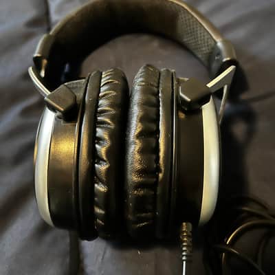 Marantz MPH-4 Studio Headphones image 4