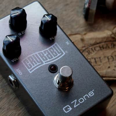 MXR "Cry Baby Q Zone" (QZ1) imagen 2