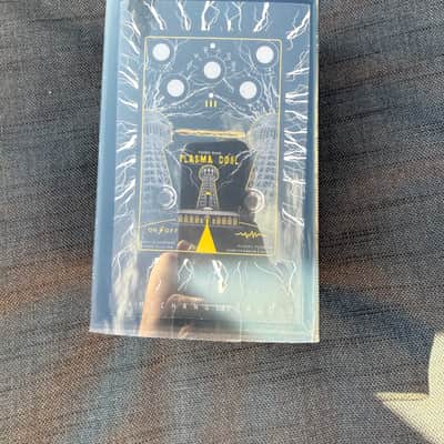 Gamechanger Audio / Third Man Records Plasma Coil Distortion Fuzz - Excellent w/ Box image 7