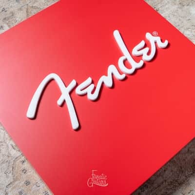 Fender Sign 60 x 60 cm Second Hand image 2