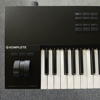 Native Instruments Komplete Kontrol S61 mk1 2014 image 2