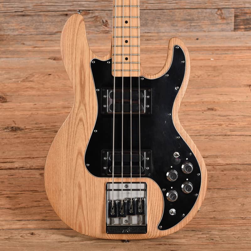 Peavey T40