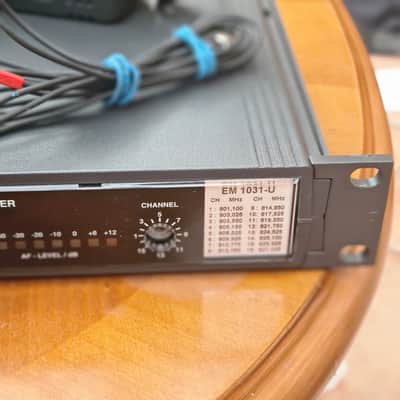Sennheiser Sennheiser EM 1031 U True Receiver+BF 1083-U HiDyn Plus Transmitter+MKE 2 MIC image 3