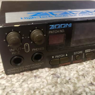 Vintage 90s Zoom 9050 Advanced Instrument Multi Effect Processor Guitar Pedal Rack image 2