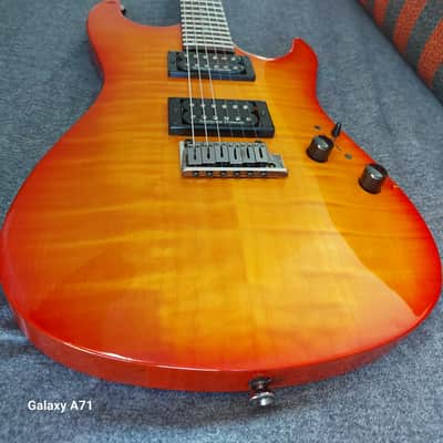 Fender Showmaster Stratocaster HH 2004 - Sunburst image 3