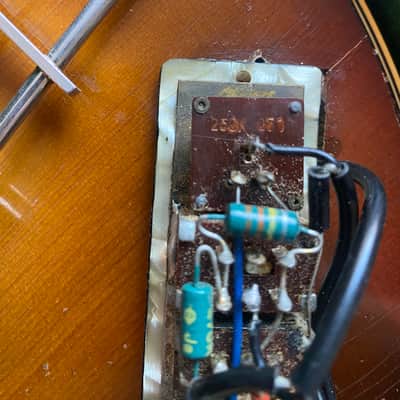 Hofner 500/1 Van Wouw Left Handed Bass 1961 - Sunburst image 24
