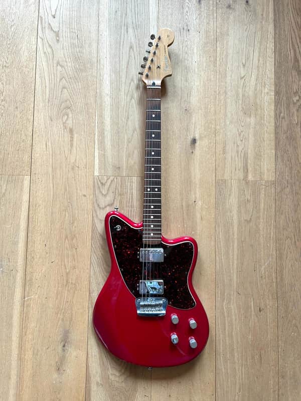 Fender Deluxe Series Toronado 2000 - Candy Apple Red image 1