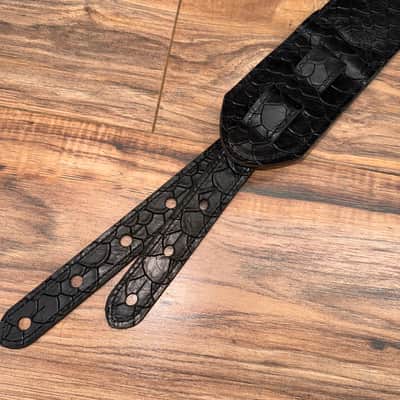 Carlino Plain Black Scale Leather Strap 2025 - Black image 9
