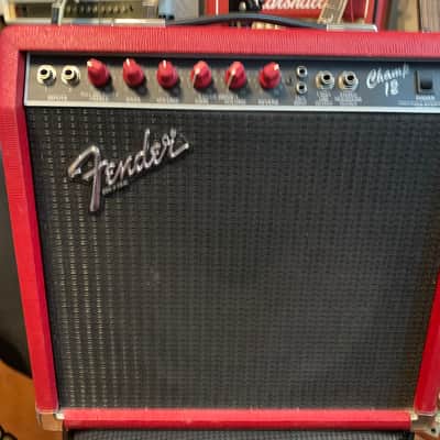 Fender Champ 12 Combo / 18 watt 1/10 inch Fender speaker 1982 - 1986 - Red image 3