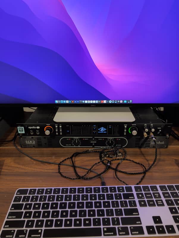 Universal Audio Apollo 8 QUAD Thunderbolt 2 Audio Interface 2010s Black image 1