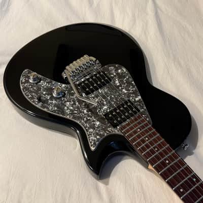 2010 Taylor SB1 Classic HH Tremolo Electric Guitar - Made in USA - Black - Free Pro Setup image 3