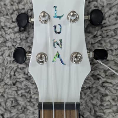 Luna Model UKE HAU T Tenor Size All White Ukulele with Gig Bag image 5