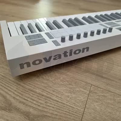 Novation Launchkey 49 MKIV MIDI Keyboard image 8
