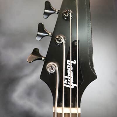 Gibson THUNDERBIRD SHORT SCALE BASS image 7