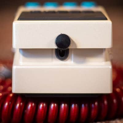 Boss DD-8 Digital Delay Guitar Effects Pedal image 7