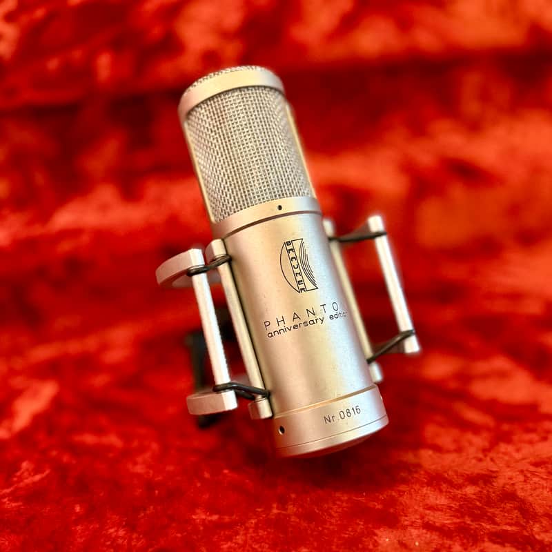 Brauner Phantom AE
