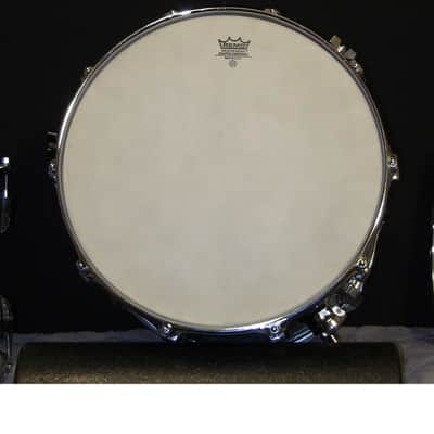 Ludwig 70's -90's Mixed lot of 3 drums in Black Galaxy Sparkle /True Black Glass Glitter image 14