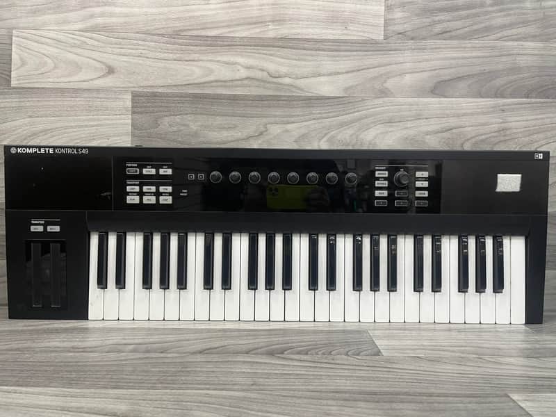 Native Instruments Komplete S49 Keyboard image 1