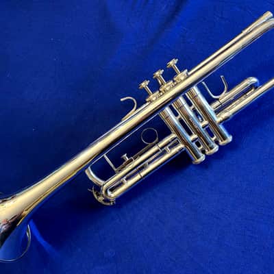 Bach TR300H2 Bb Silver Trumpet, Beautiful Condition! image 6