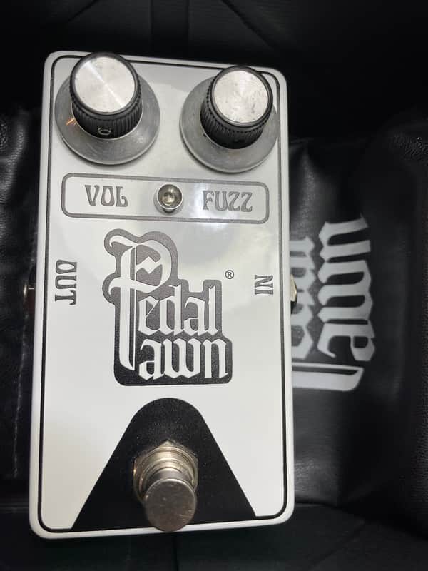 Pedal Pawn Fuzz 2020 - 2021 - White image 1