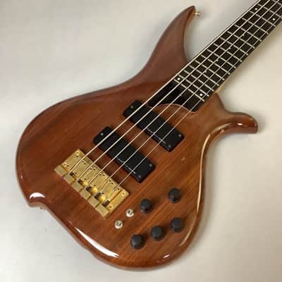 Tune TWB-5 image 1