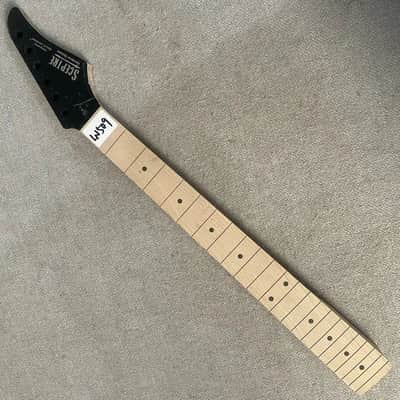 Guitar Maple Wood Neck, 22 Frets Fingerboard image 1