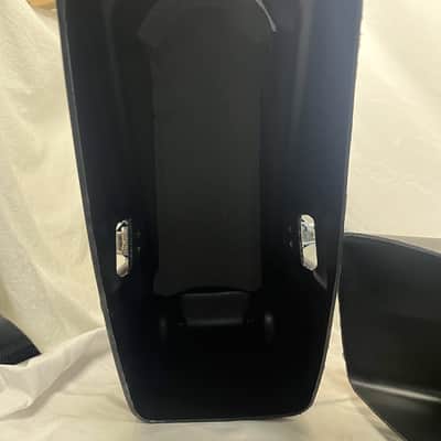 SKB 44RW Roto Electric Bass Case with wheels image 7