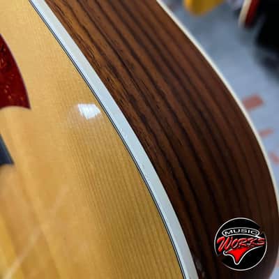 Taylor   210 E Dreadnought 2022 image 4