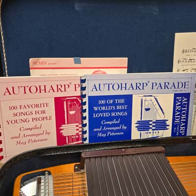 Oscar Schmidt OS-15B 1970's Auto Harp w/ Case & Extras image 9