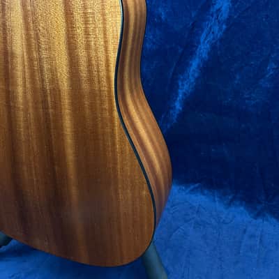 Taylor 110 Dreadnought Acoustic in Natural Dolly Parton Signed Pre-owned image 11