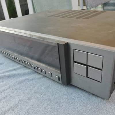 Vintage Carver TX-11 Stereo AM/FM Radio Tuner image 3