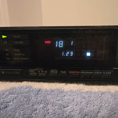 Sony CDP-50 single CD player from 1986! August 1986 - Black image 10