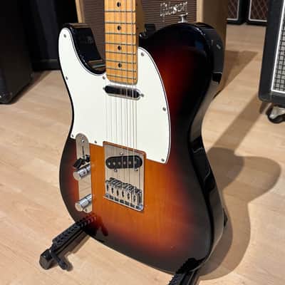 Fender -  LEFTY Player Telecaster (Maple- 3TSB) w/ Fender Tweed HD Case (2018)- USED image 8