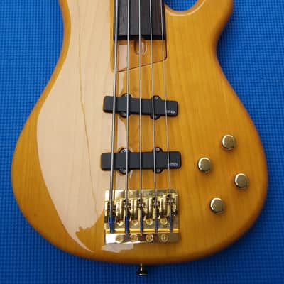 Fernandes  APB 100 unlined fretless 5 string bass 1990s EMG electronics/PUs + hard poly plastic case image 3