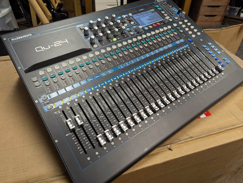 Allen & Heath QU-24C Chrome Edition 24-Channel Digital Mixer 2010s - Black image 1