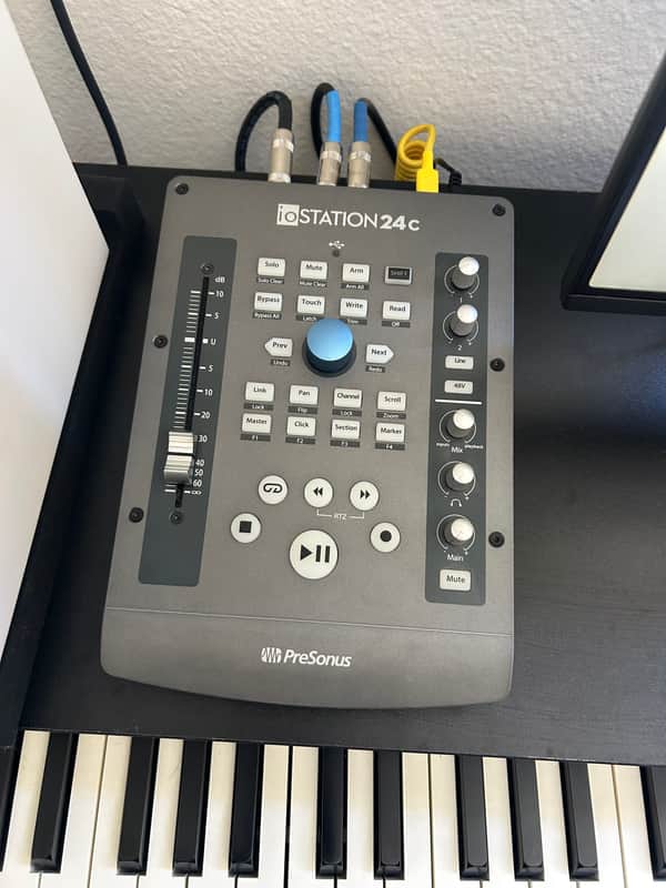 PreSonus ioStation 24c USB-C Audio Interface and DAW Controller 2020 - Present - Gray image 1