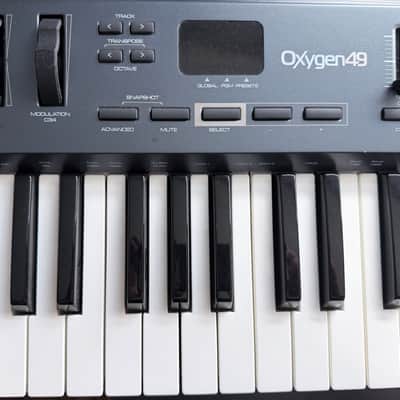 M-Audio Oxygen 49 USB MIDI Controller 3rd gen image 2