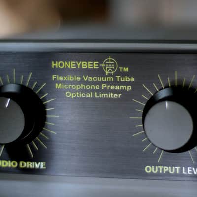 HONEYBEE VACUUM TUBE MIC PREAMP and OPTICAL LIMITER image 10