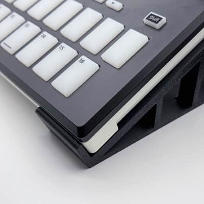 [PINE3D Stands] For PreSonus ATOM SQ Controller image 3