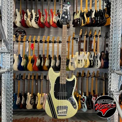 Squier   Mustang Bass Mikey Way image 2