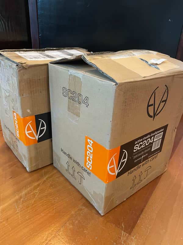 Eve Audio Sc204 active monitor pair 2020’s image 1