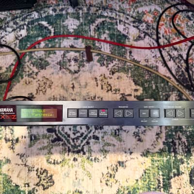 Yamaha TX81Z Rackmount FM Tone Generator 1987 - 1988 - Black