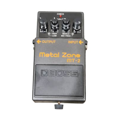 Boss MT-2 - Metal Zone Distorion Effects Pedal - Excellent w/ Original Box image 1