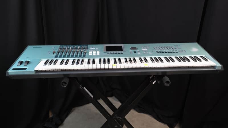 Yamaha Motif XS 7 Production Synthesizer
