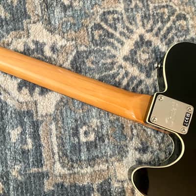 Squier Classic Vibe '60's Custom Telecaster Baritone Guitar 2025 - Black image 10