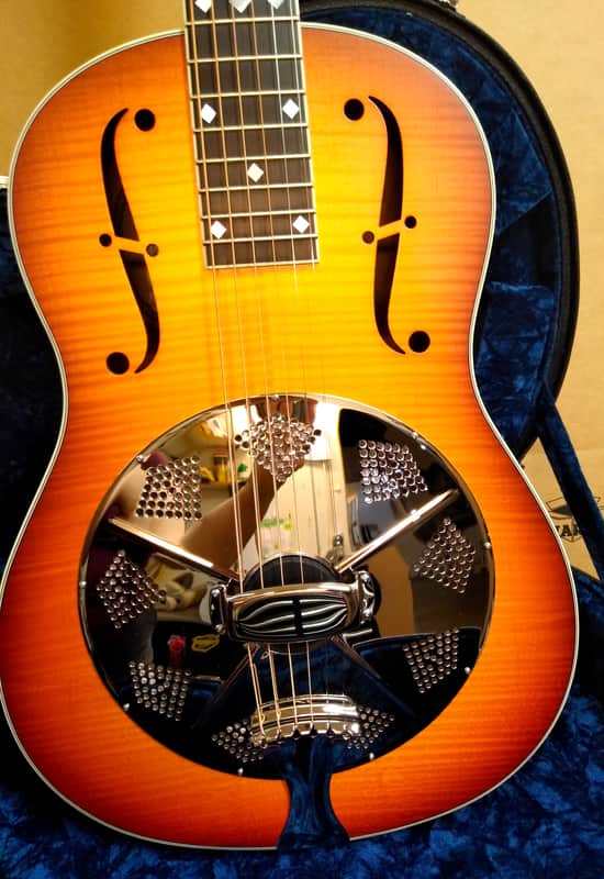 National Reso-Phonic Estralita Deluxe 12 Fret 2024 Sunburst Top, Walnut Back & Sides IN STOCK NOW! image 1