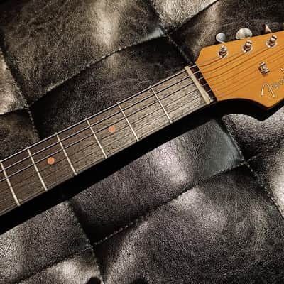 Fender American Vintage II '61 Stratocaster - Fiesta Red image 4