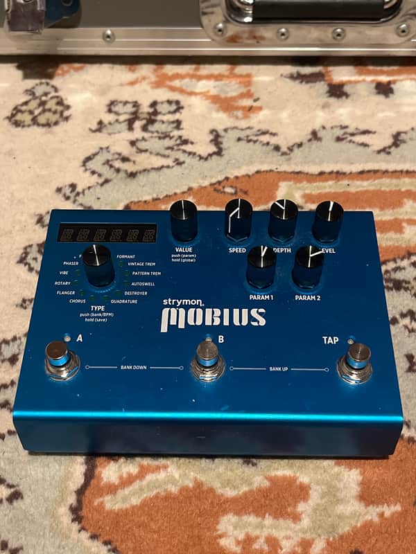 Strymon Mobius